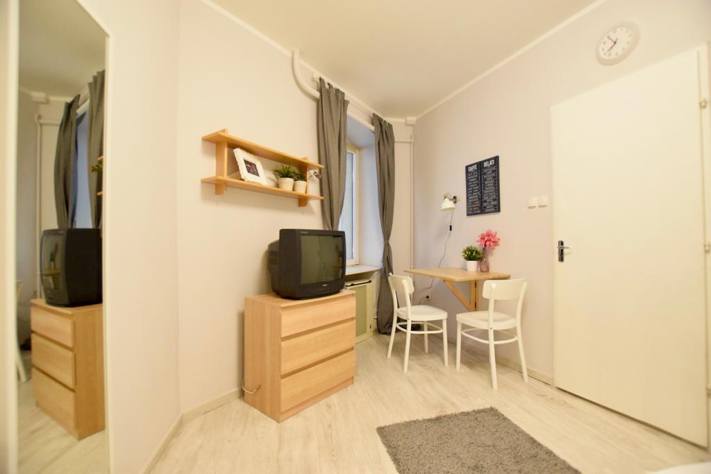 Budget By Hi5 - Október 6 Str 4 Apartment *